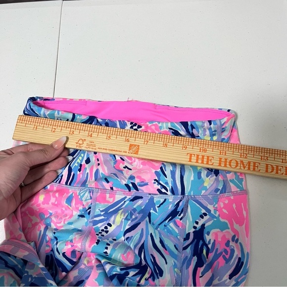 Lilly Pulitzer Luxletic Leggings XS Pink Blue Print Q - Picture 11 of 12